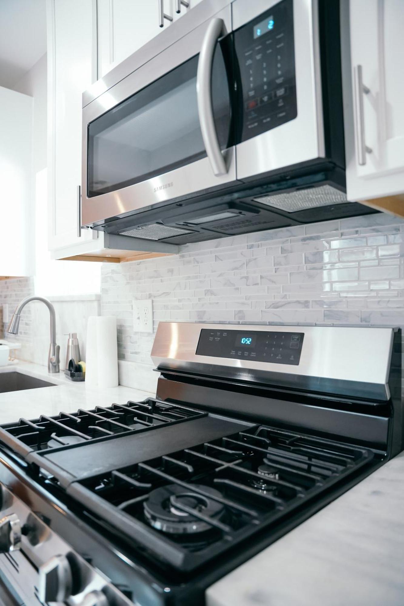 Charm City Luxury 4 Bedroom Brick Home Baltimore Bagian luar foto